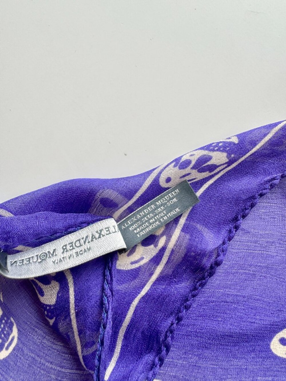 ALEXANDER MCQUEEN Skull Motif Purple Silk Chiffon Large Square Scarf - Picture 14 of 14